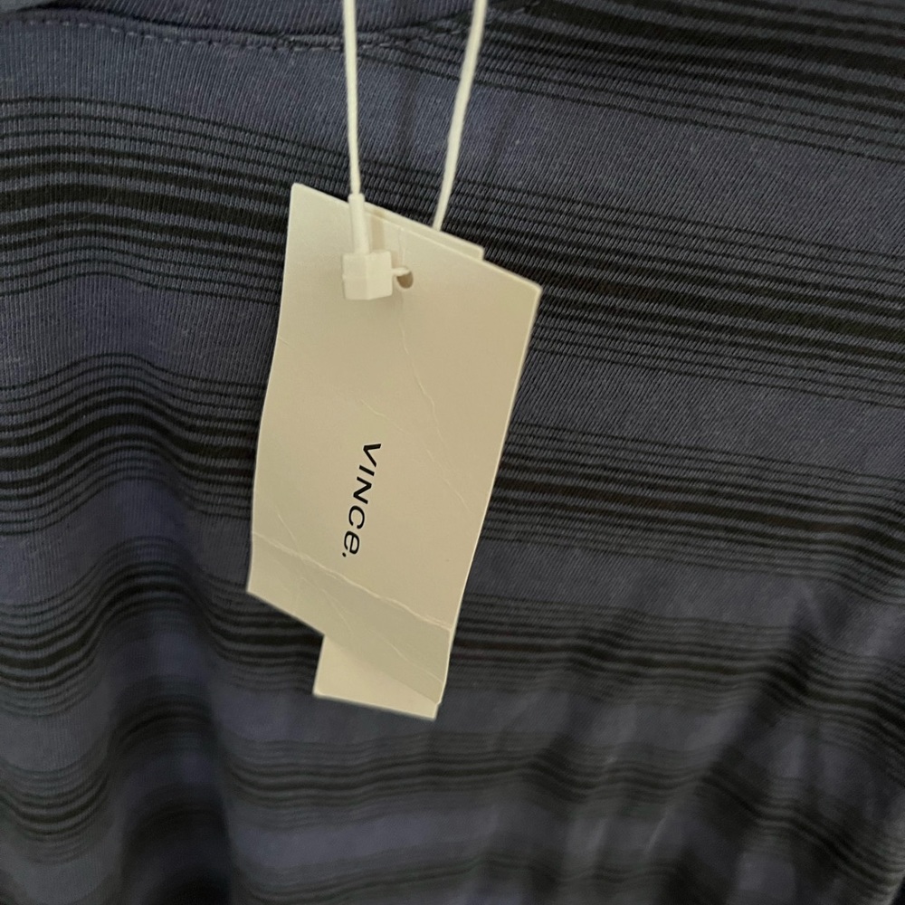 Vince Hoodie/Shirt